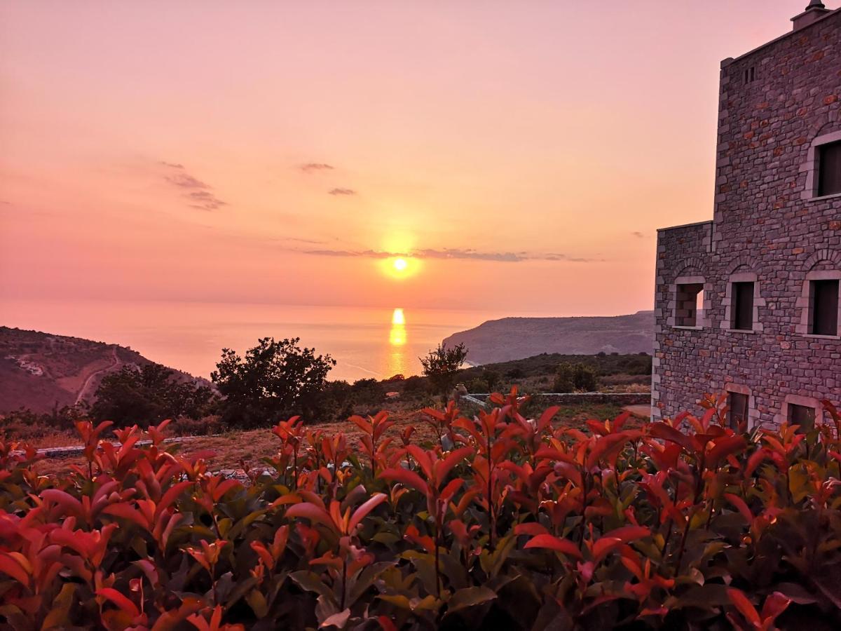 Sunset View Stone House, Areopoli Mani Villa ภายนอก รูปภาพ