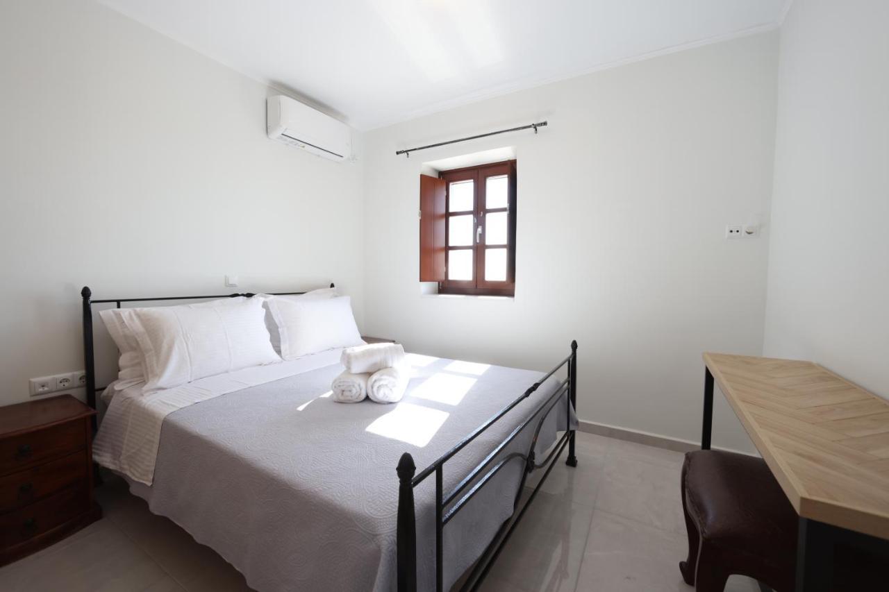 Sunset View Stone House, Areopoli Mani Villa ภายนอก รูปภาพ