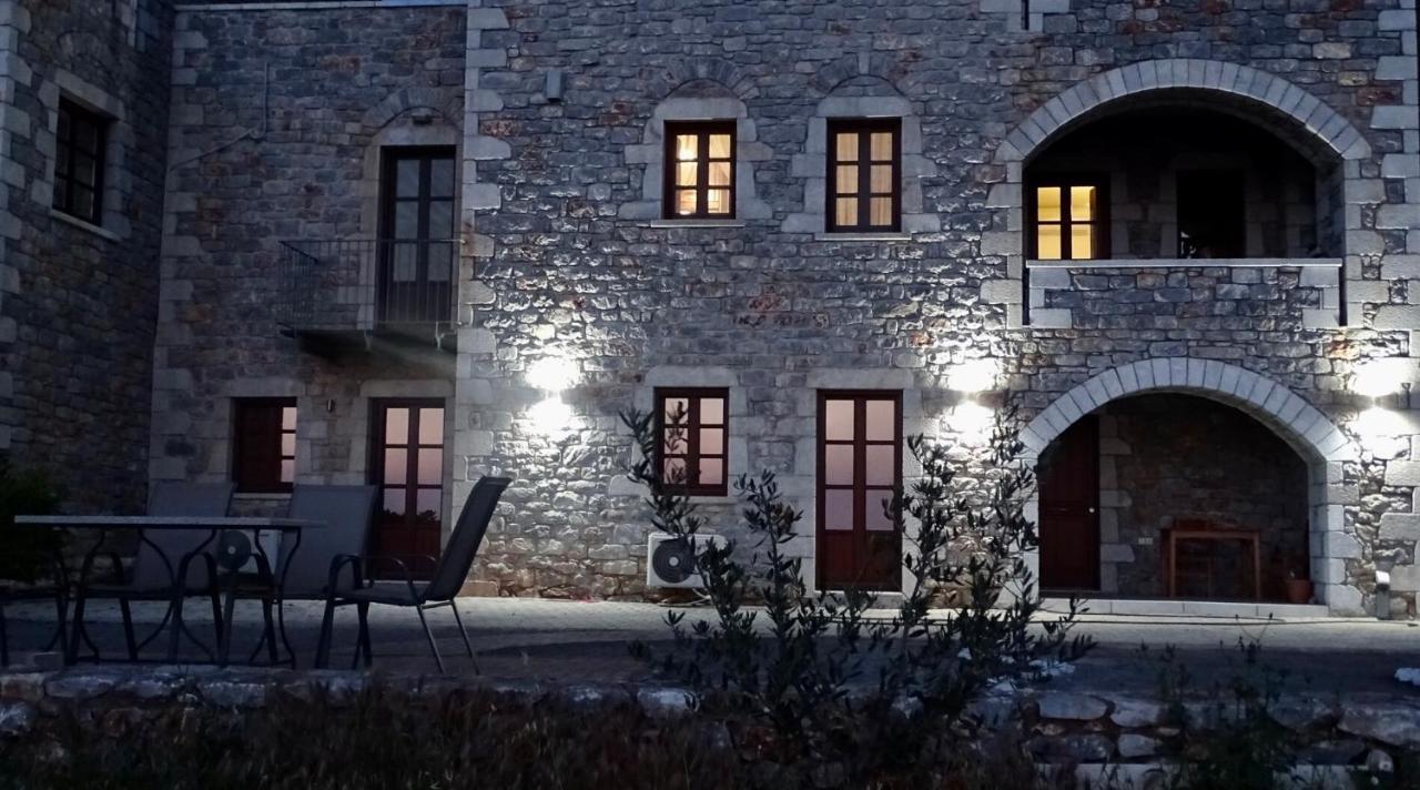 Sunset View Stone House, Areopoli Mani Villa ภายนอก รูปภาพ