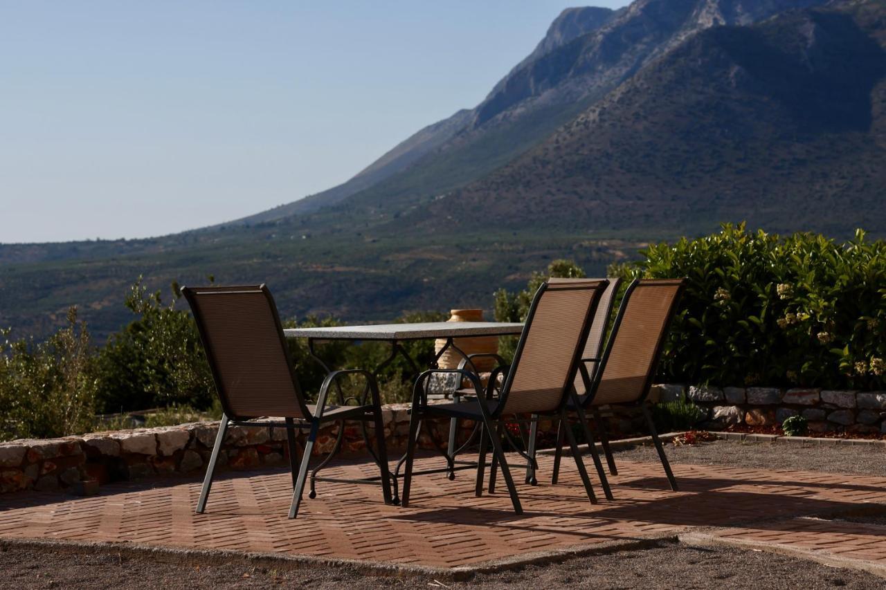 Sunset View Stone House, Areopoli Mani Villa ภายนอก รูปภาพ