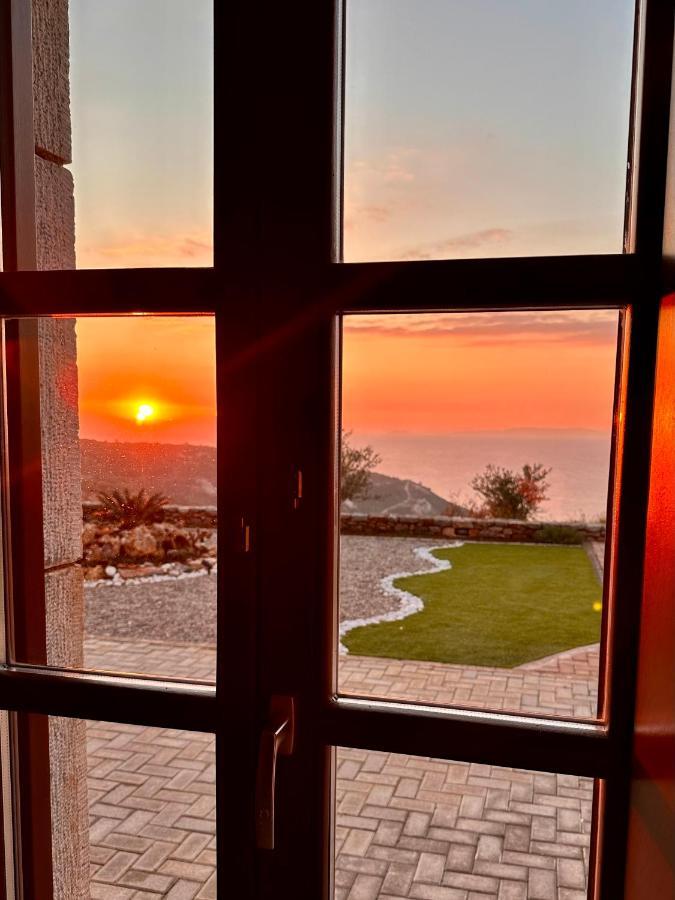 Sunset View Stone House, Areopoli Mani Villa ภายนอก รูปภาพ